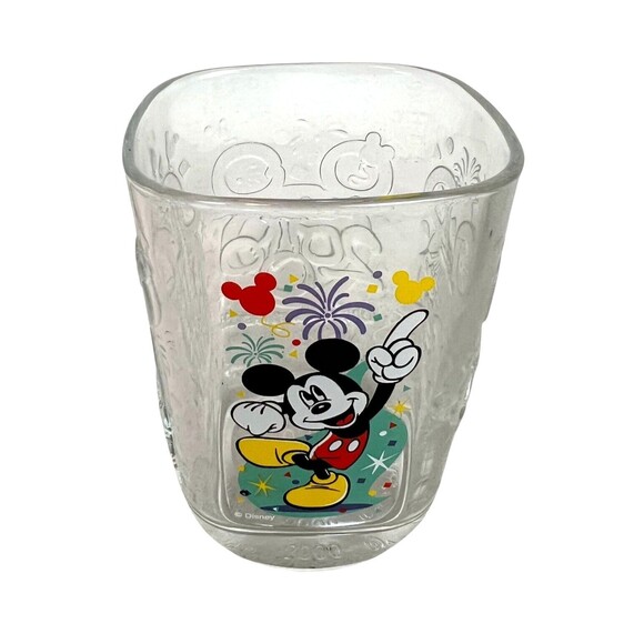 Walt Disney World 2000 Mcdonald's Commerative Glass - Picture 2 of 11